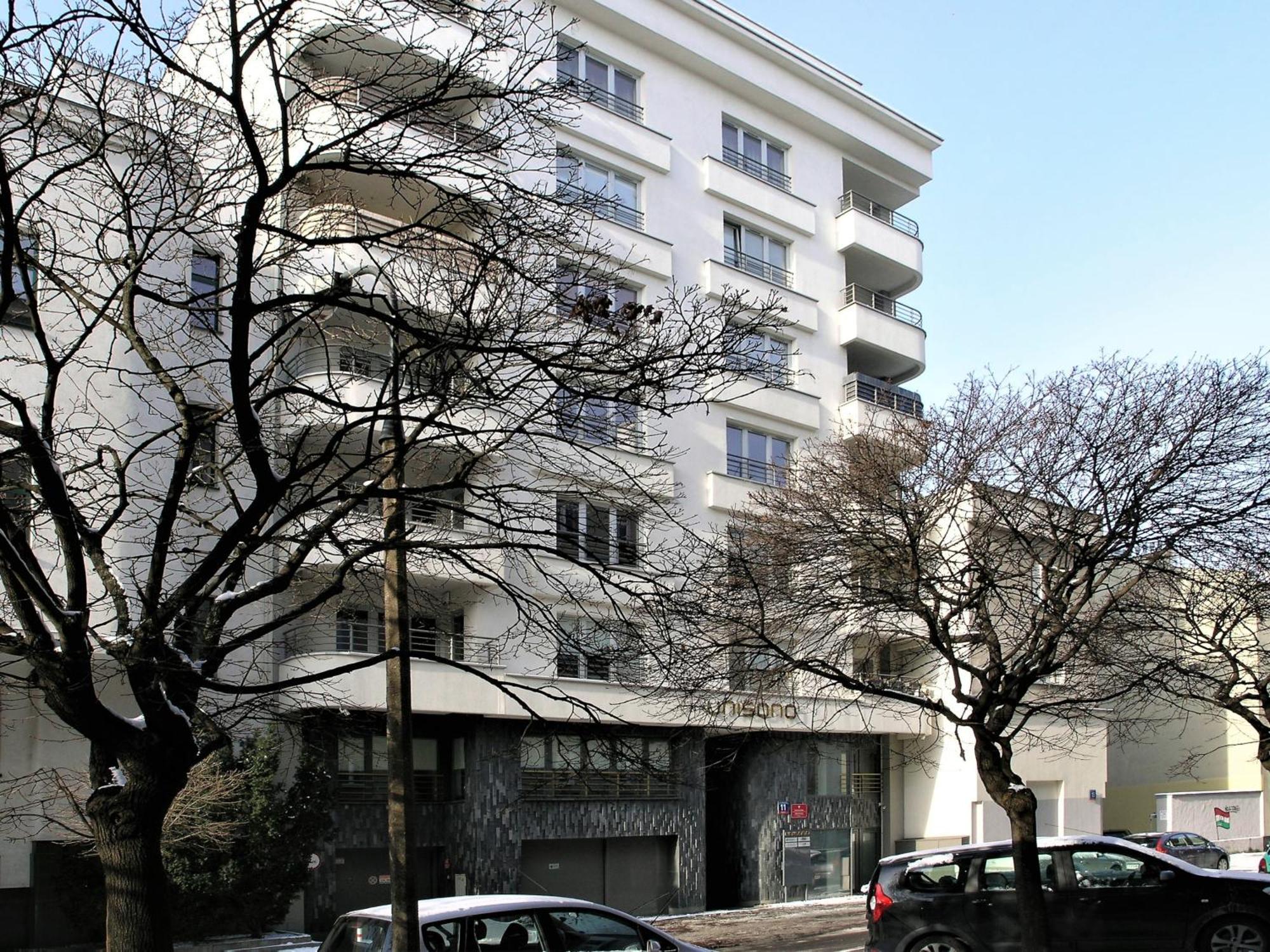 Apartament Metro Dzialdowska - Silent And Spacious